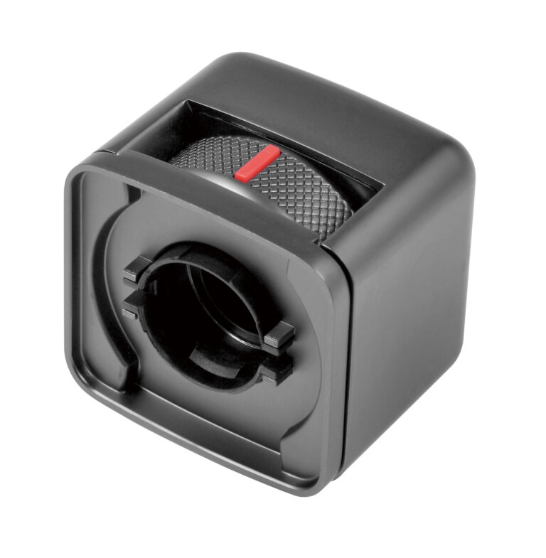 cube-perfume-cap-metal-mesh