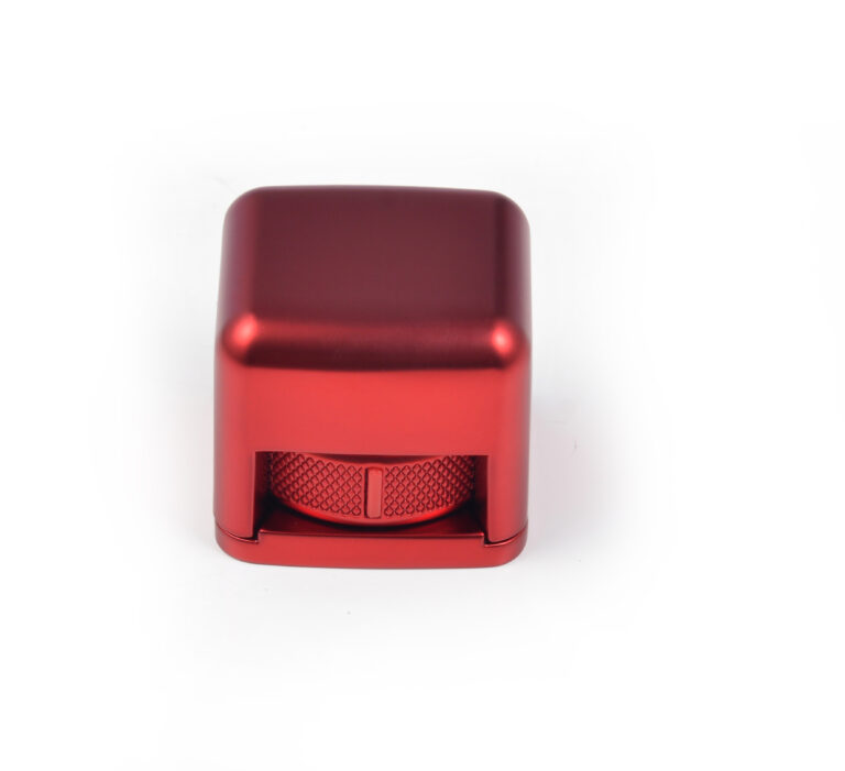 cube-perfume-cap-ruby-red