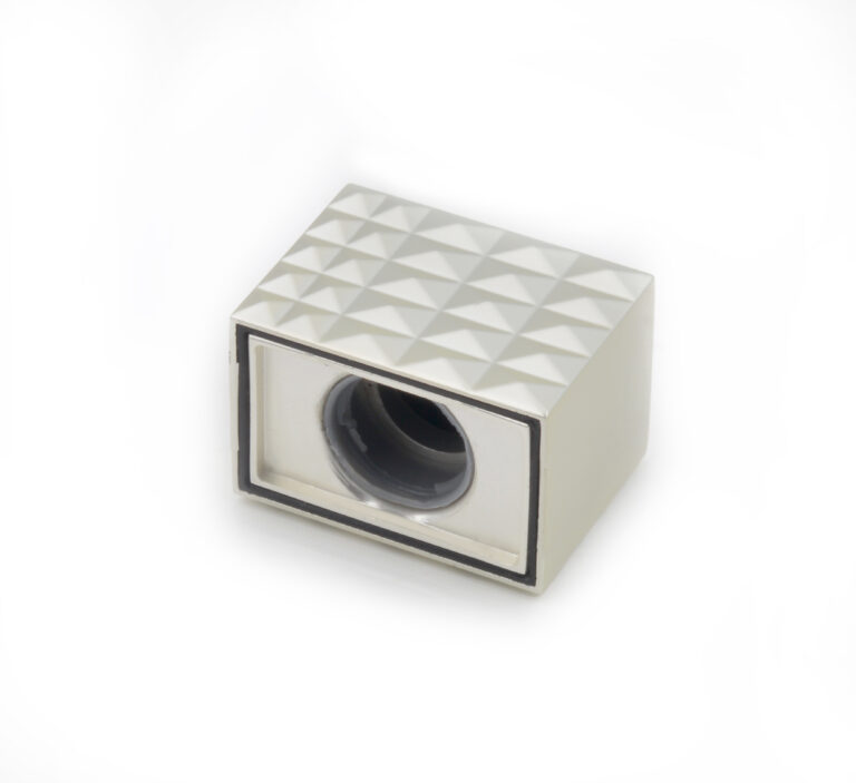 diamond-pattern-cube-cap-silver